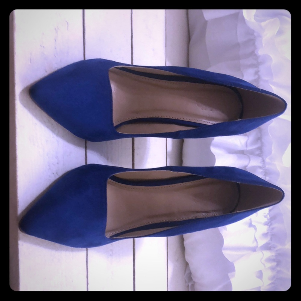 Blue Charlotte Russe Size 8 4 1/2in heels